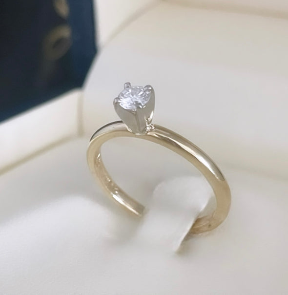 Bague solitaire en diamant