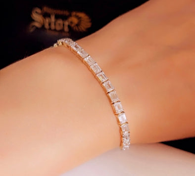 Diamond tennis bracelet