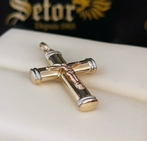 Cross pendant