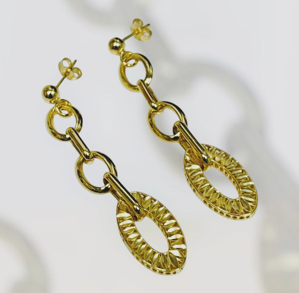 Dangling loops earrings