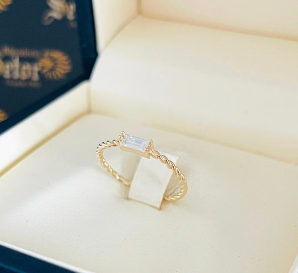 Baguette bubble ring