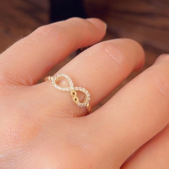 Infinity ring