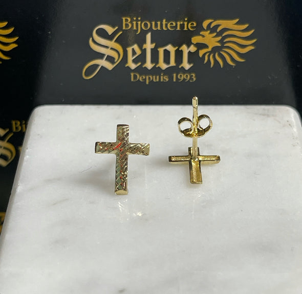 Cross stud earrings